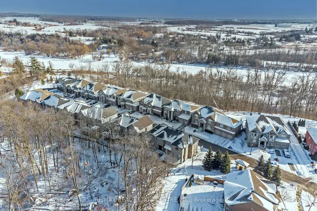 Additional image 28 of 258 Edgewater Cres Unit 4