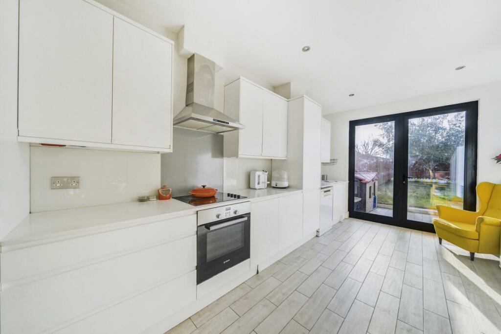 Additional image 4 of Crusoe Road, Mitcham