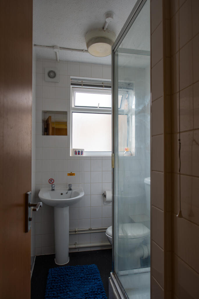 Additional image 3 of Avon Way House Standard 6 Bed Apartment Share