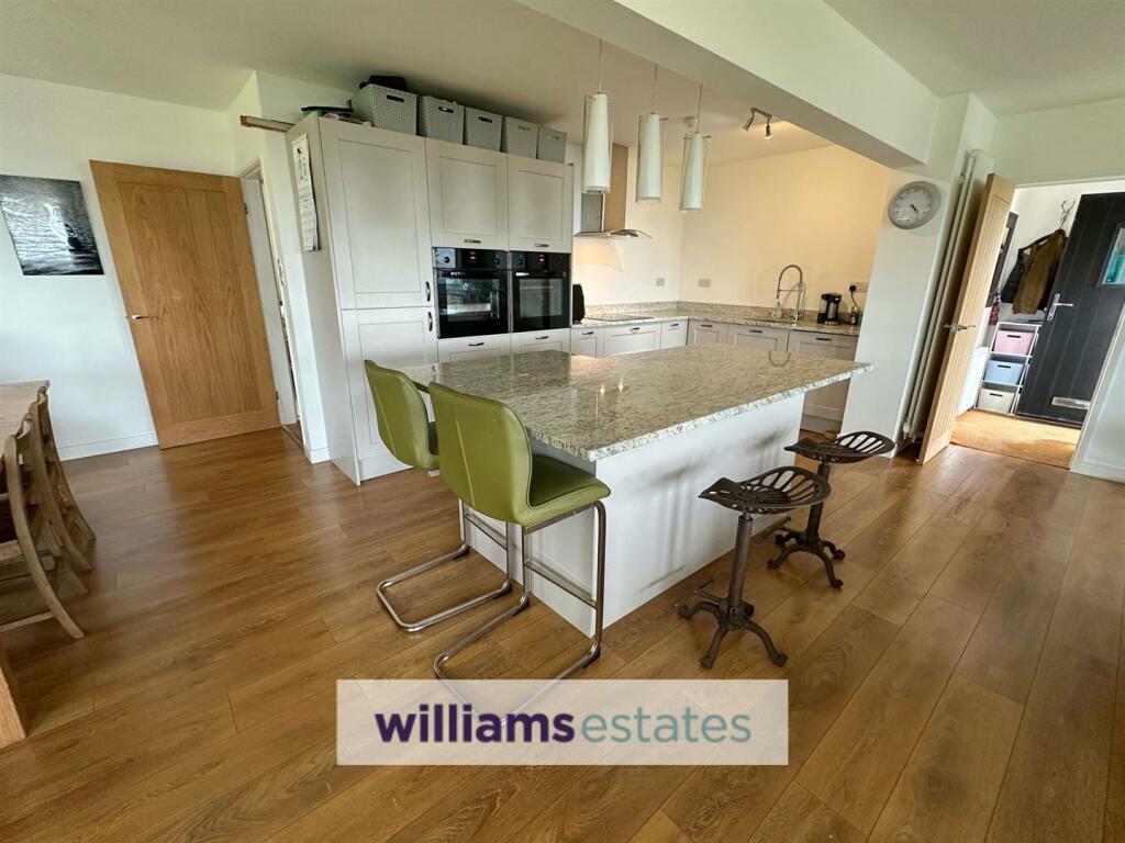 Additional image 11 of Halkyn Hall Estate, Holywell
