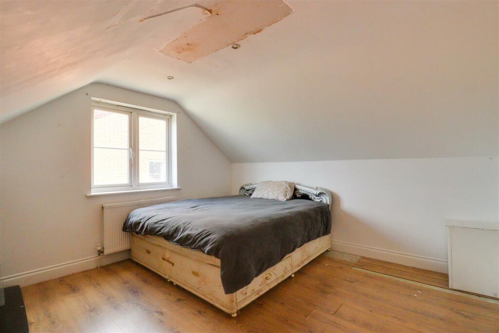 Additional image 13 of Colchester Road, Thorpe-Le-Soken, Clacton-On-Sea