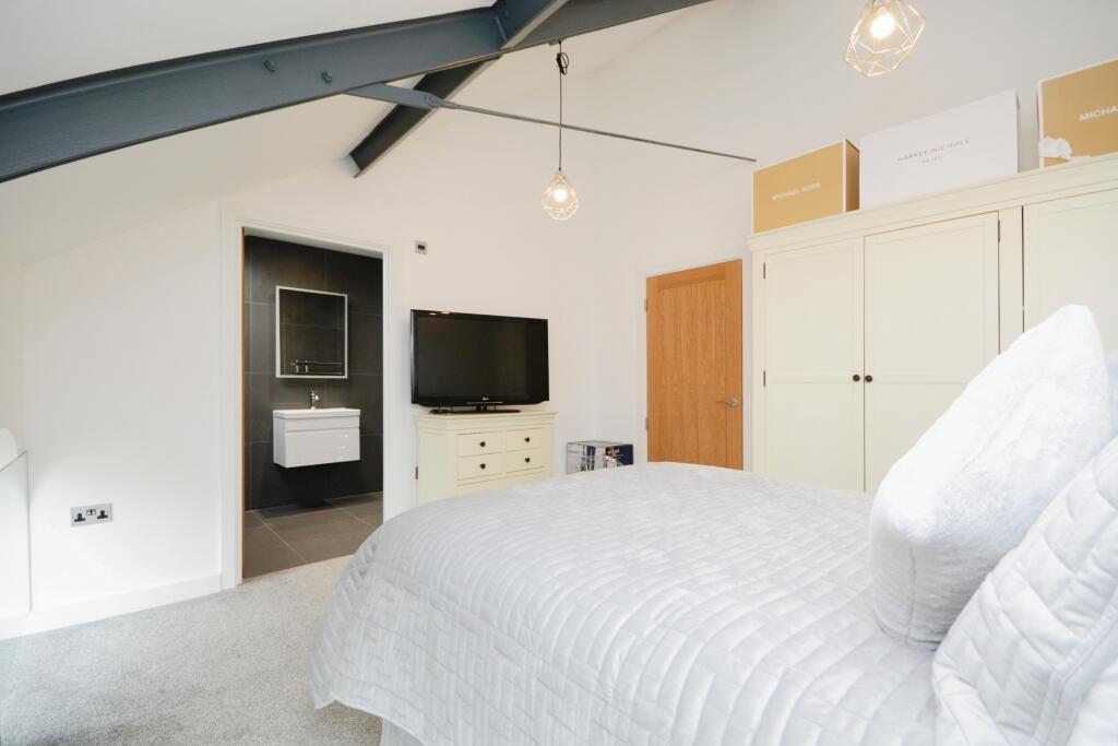 Additional image 13 of Great Warley Street, Brentwood, CM13