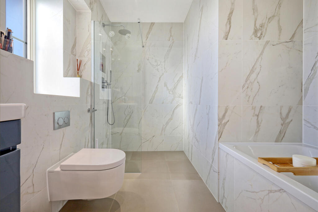 Additional image 19 of Little Ridings Lane, Ingatestone, CM4