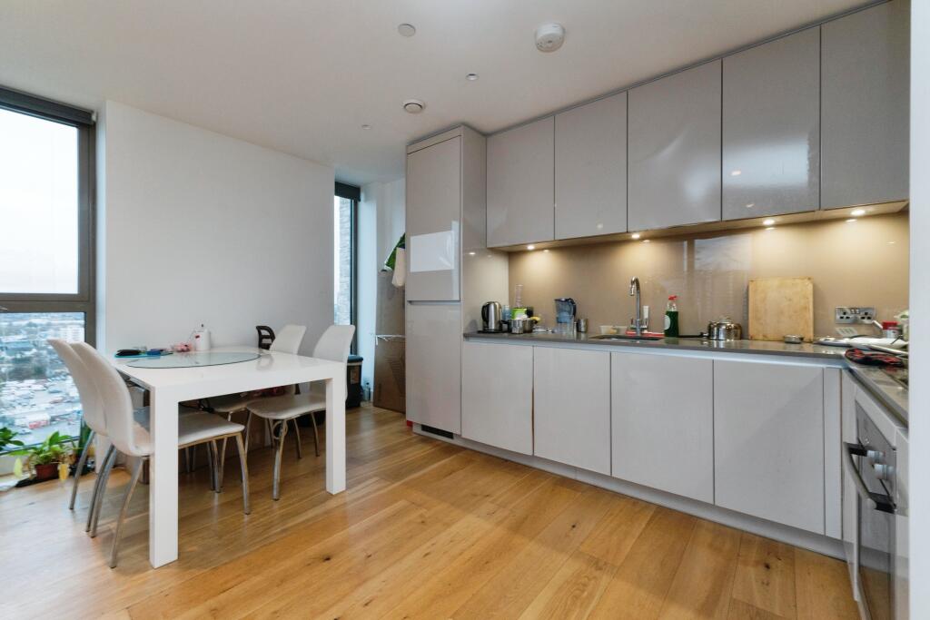 Additional image 5 of 1 Caithness Walk, Croydon, CR0