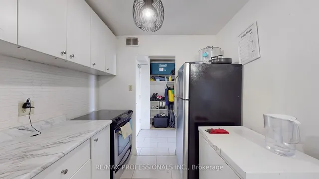 Additional image 15 of 362 The East Mall Unit 808