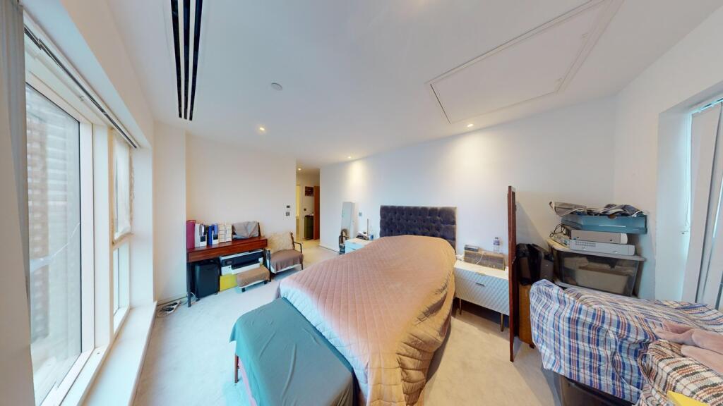 Additional image 10 of Cherry Orchard Road, Croydon, CR0