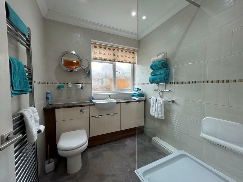 Additional image 16 of Camoise Close, Toppesfield