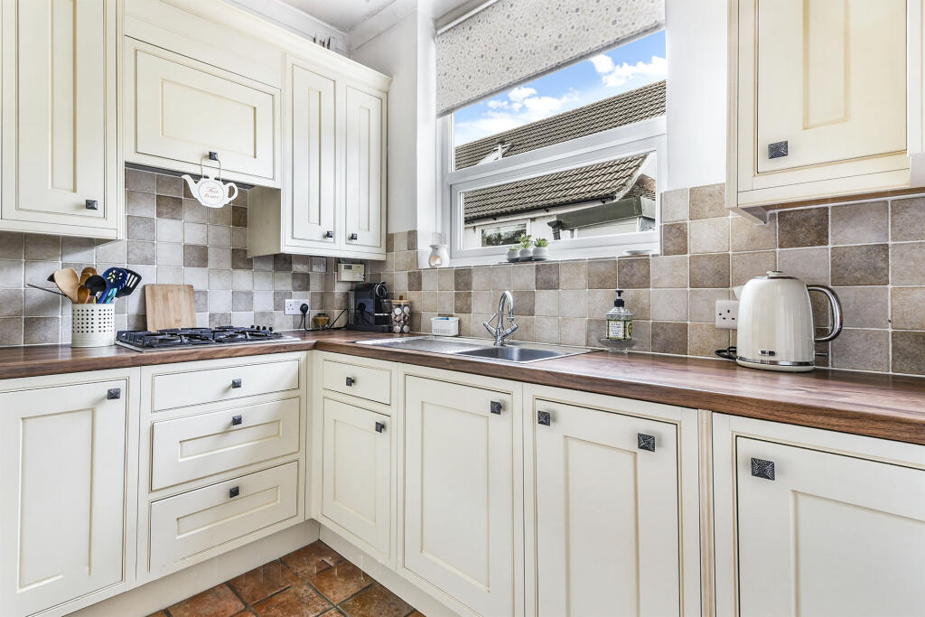 Additional image 15 of Matlock Road, Caterham