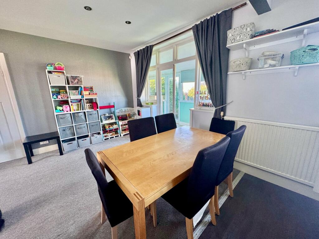 Additional image 7 of Woodberry Way, Walton on the Naze, CO14