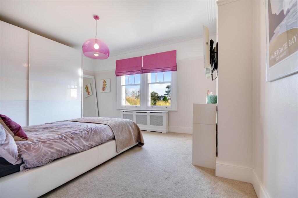 Additional image 23 of Hillwood Grove, Hutton Mount, Brentwood