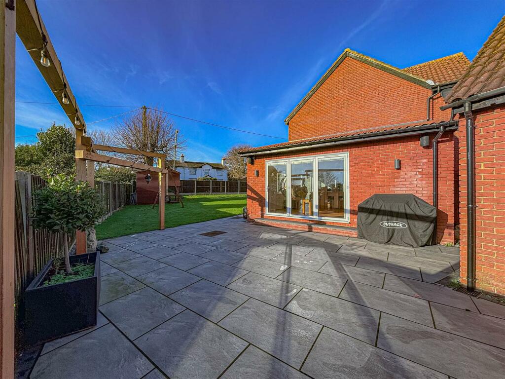 Additional image 15 of Vicarage Meadow, Southminster