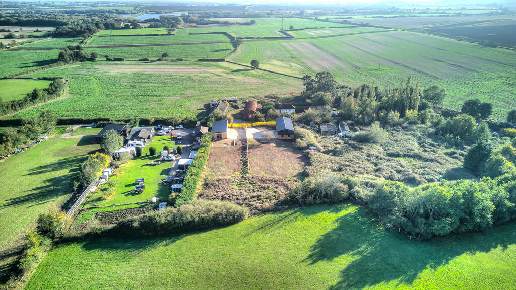 Additional image 44 of TWO BARNS Lower Road, Layer Breton