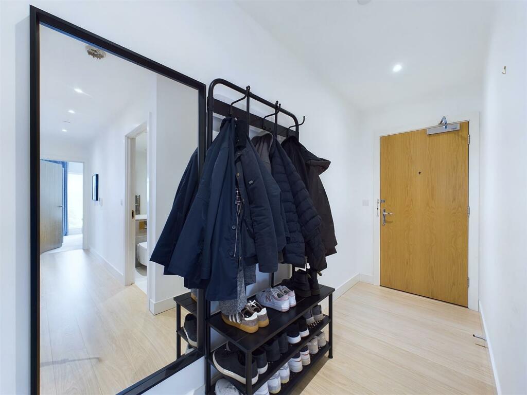 Additional image 5 of Cherry Orchard Road, Croydon