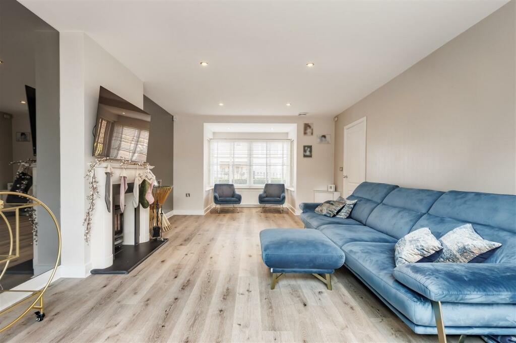 Additional image 15 of Buckingham Road, Epping