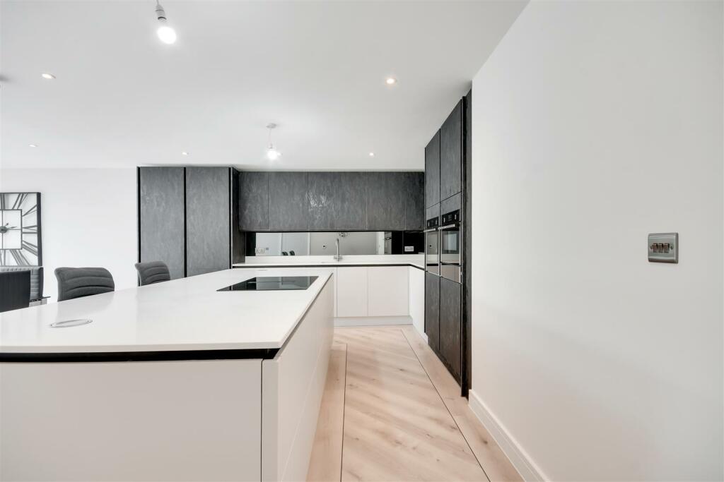 Additional image 6 of Mangapp Chase, Burnham-On-Crouch