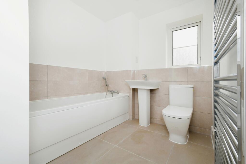 Additional image 14 of Meadow Gardens, Clacton On Sea, Essex, CO16