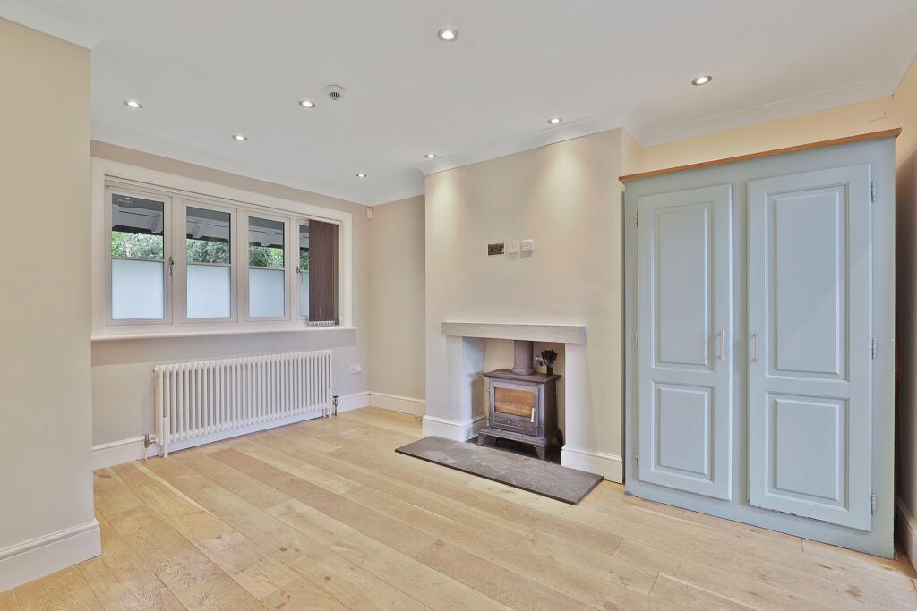 Additional image 10 of Lindsey Street, Epping, CM16