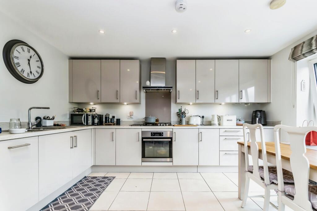 Additional image 15 of Godstone Road, Caterham, Surrey, CR3