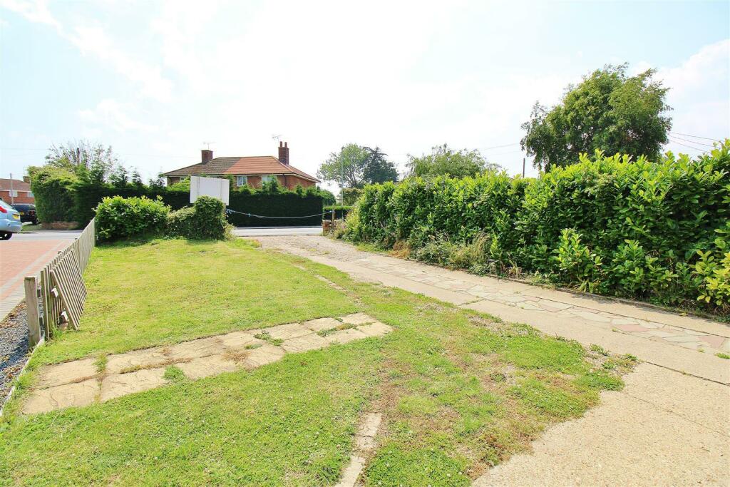 Additional image 31 of Kirby Road, Walton On The Naze