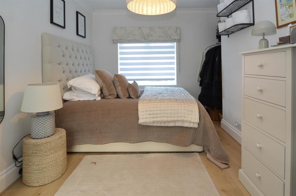 Additional image 11 of Costead Manor Road, Brentwood