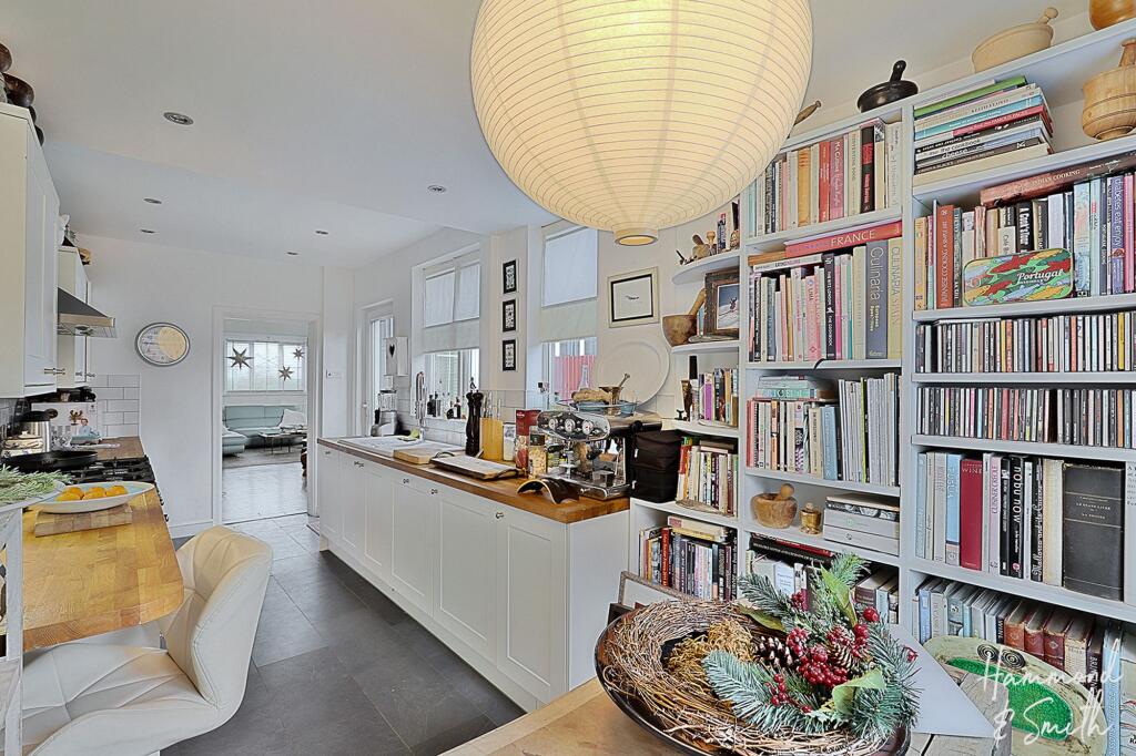 Additional image 3 of Lindsey Street, Epping, CM16