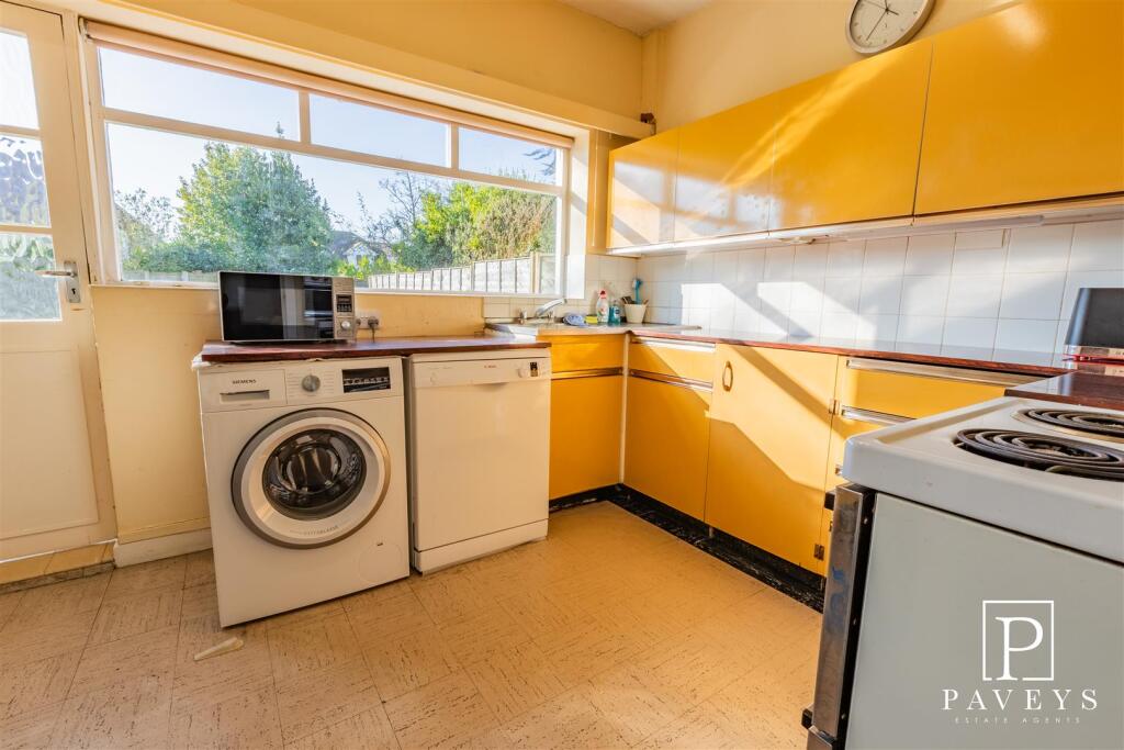 Additional image 5 of Winchester Road, Frinton-On-Sea