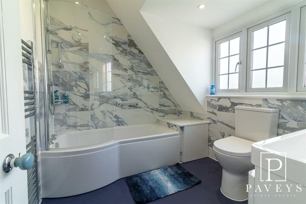 Additional image 20 of Glebe Way, Frinton-On-Sea