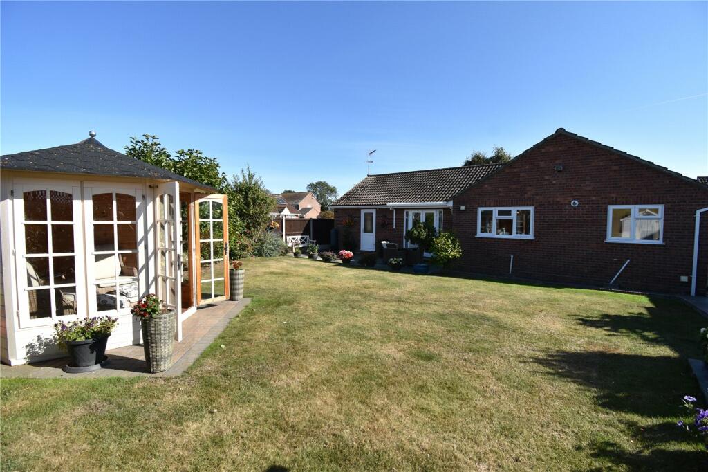 Additional image 17 of Whinfield Avenue, Dovercourt, Harwich, Essex, CO12