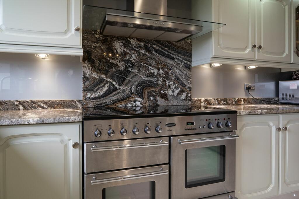 Additional image 11 of Rectory Close, CH8