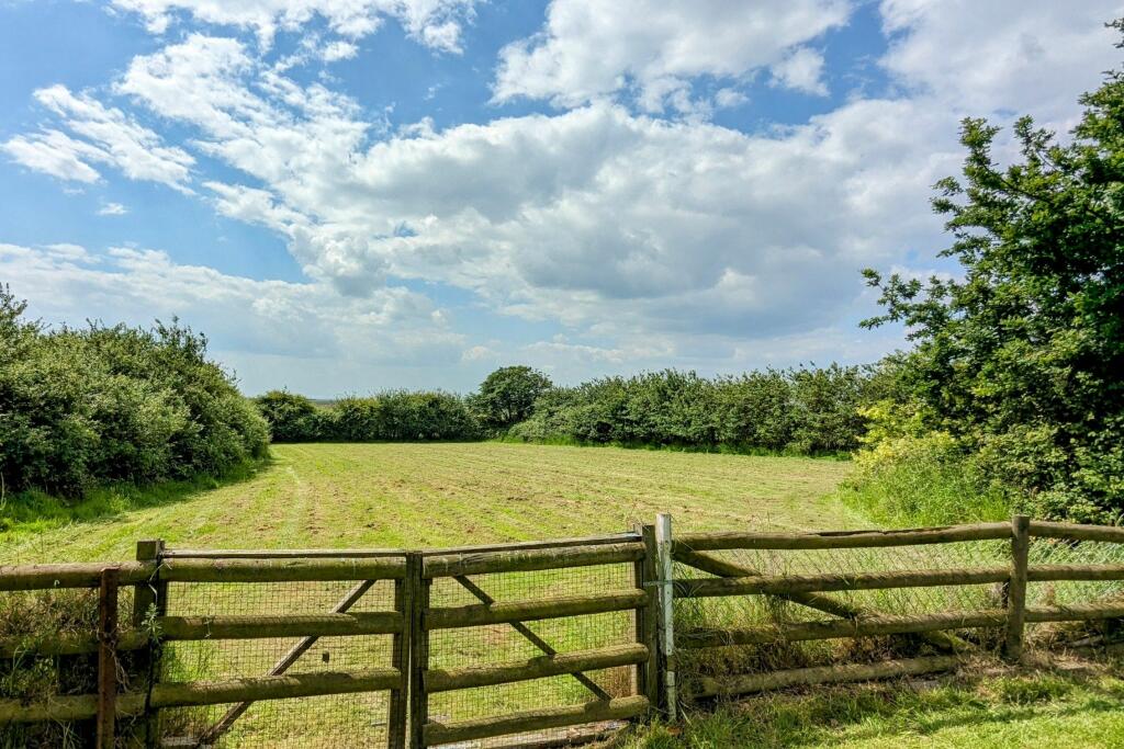 Additional image 15 of Dumont Avenue, St Osyth Village