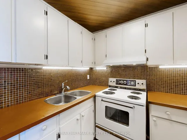 Additional image 27 of 86 Langley Ave