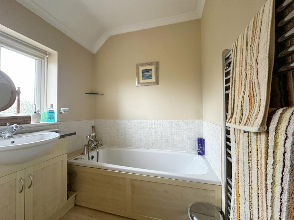 Additional image 20 of Dakyn Drive, Stock, Ingatestone, CM4