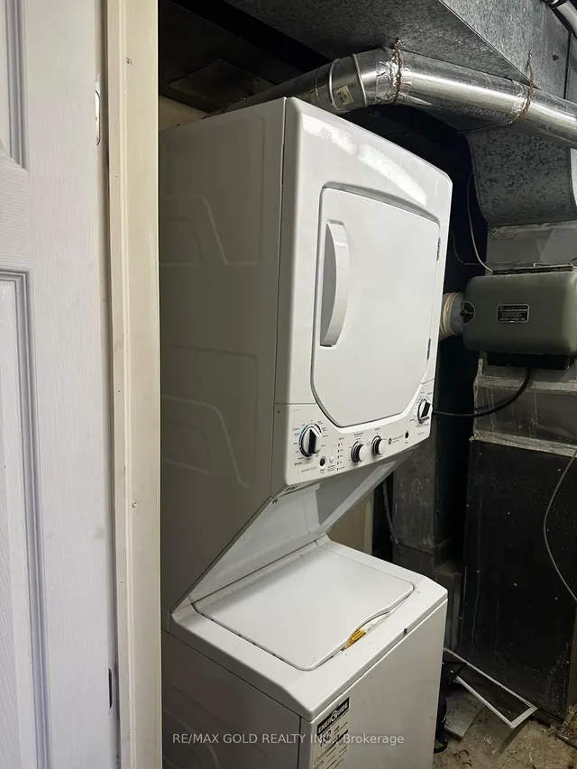 Additional image 40 of 4 Simmons Blvd