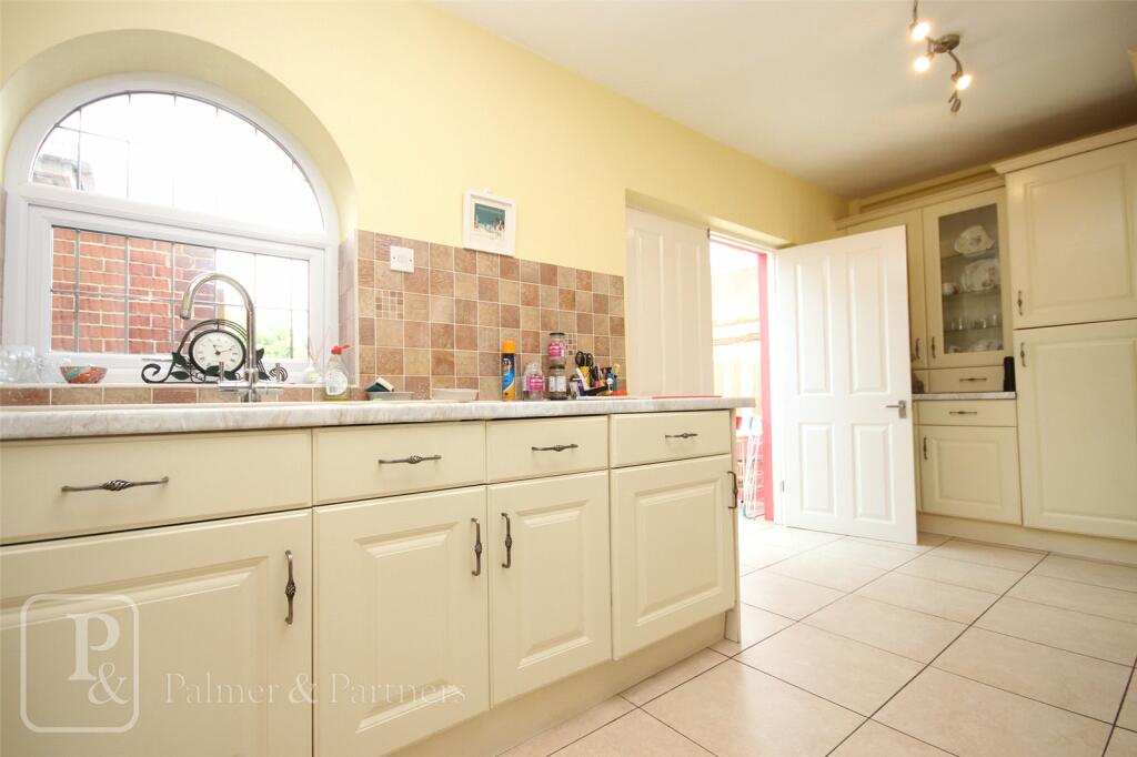 Additional image 7 of Kings Parade, Holland-on-Sea, Clacton-on-Sea, Essex, CO15