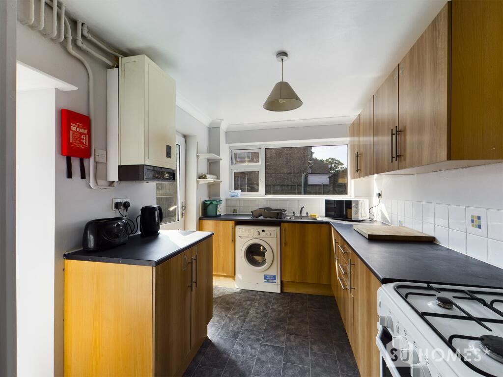 Additional image 3 of Petworth Close, Wivenhoe, Essex