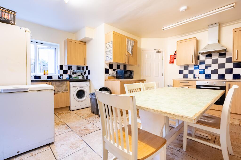 Additional image 9 of Woodland Road, Chelmsford, Essex, CM1