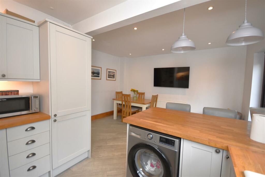 Additional image 10 of Neston Road, Willaston, Neston