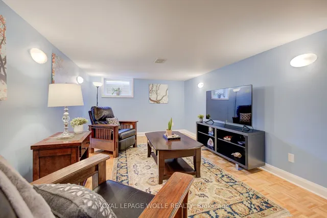 Additional image 27 of 46 Crestwood Ave