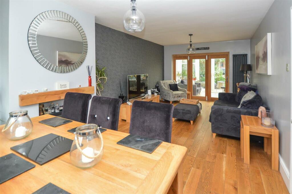 Additional image 21 of Downsland Drive, Brentwood