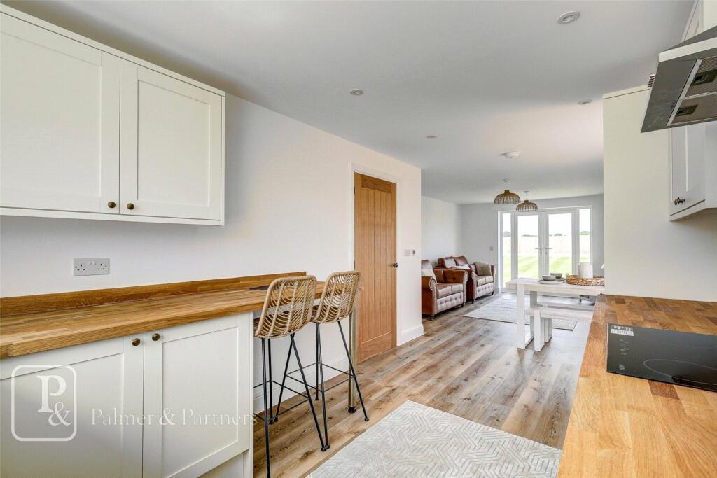 Additional image 17 of Madeleine Gardens, Great Holland, Frinton-On-Sea, CO13