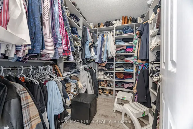 Additional image 23 of 26 Beachville Circ