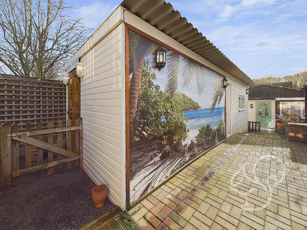 Additional image 27 of Hillside Road, Billericay