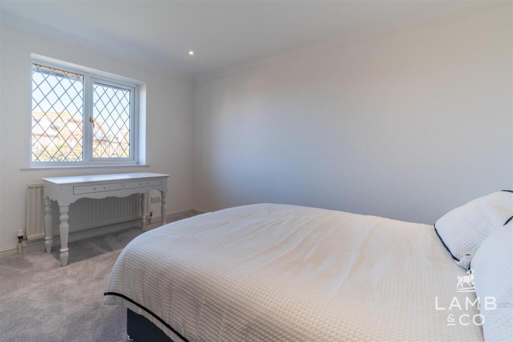 Additional image 24 of Seafront Position, Walton On The Naze