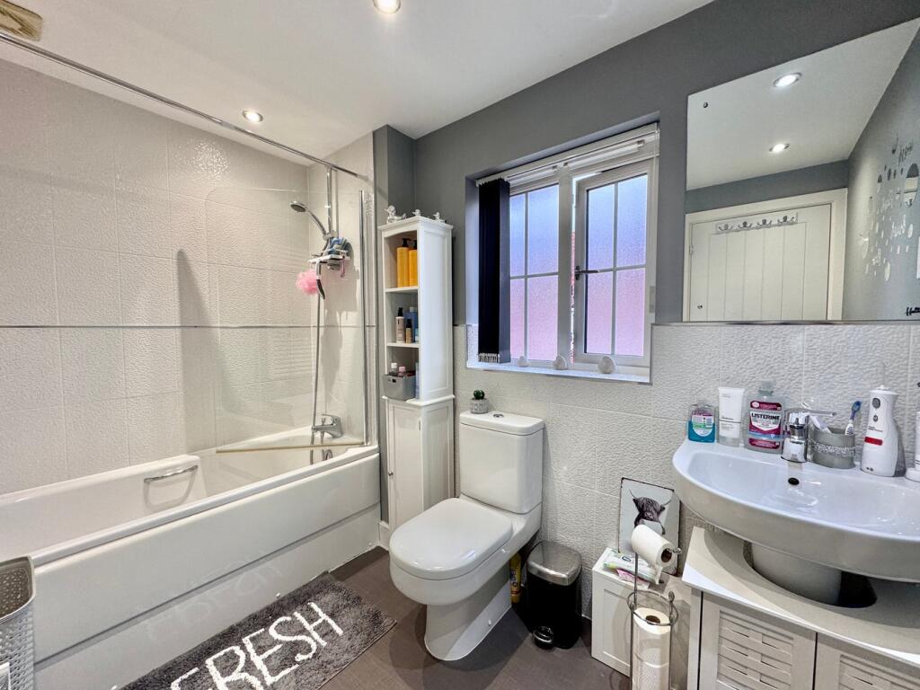 Additional image 16 of Cleave Close, Clacton-on-Sea, CO16