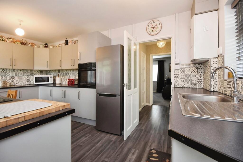 Additional image 15 of Elizabeth Road, Pilgrims Hatch, Brentwood