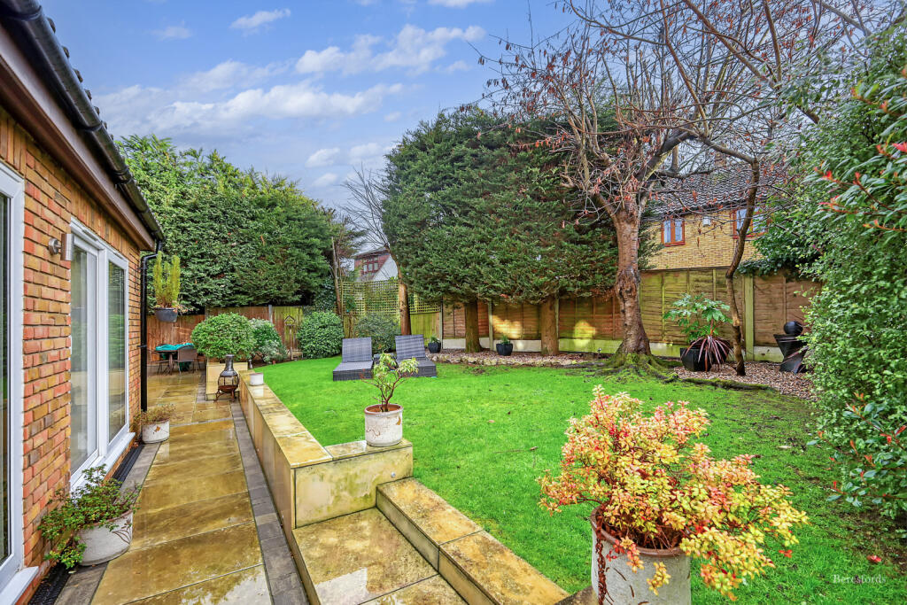 Additional image 25 of West Park Avenue, Billericay, CM12