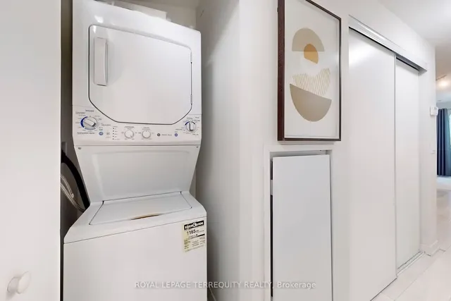 Additional image 15 of 51 East Liberty St Unit 901