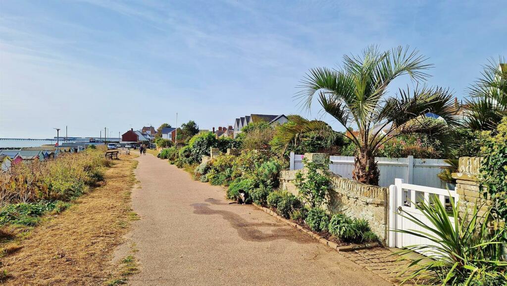 Additional image 46 of The Beach House, Green Lane, Walton On The Naze