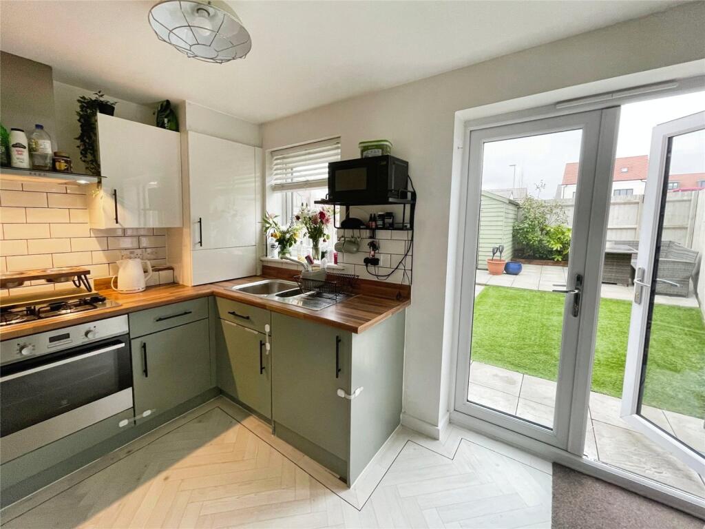 Additional image 16 of Myrtle Close, Harlow, Essex, CM17