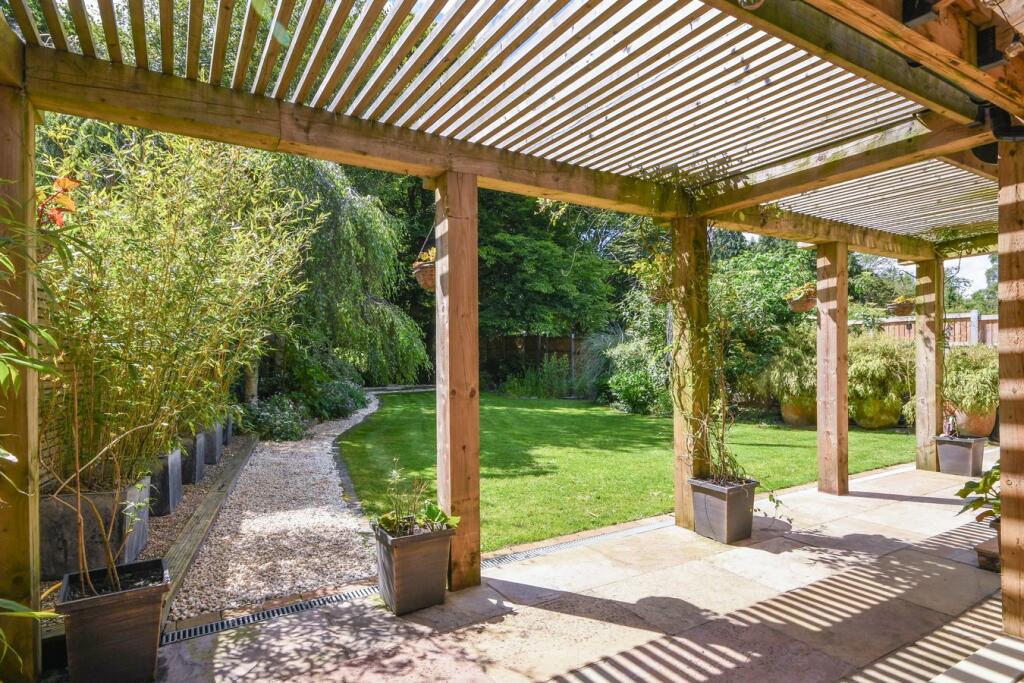 Additional image 31 of The Avenue, Brentwood, CM13